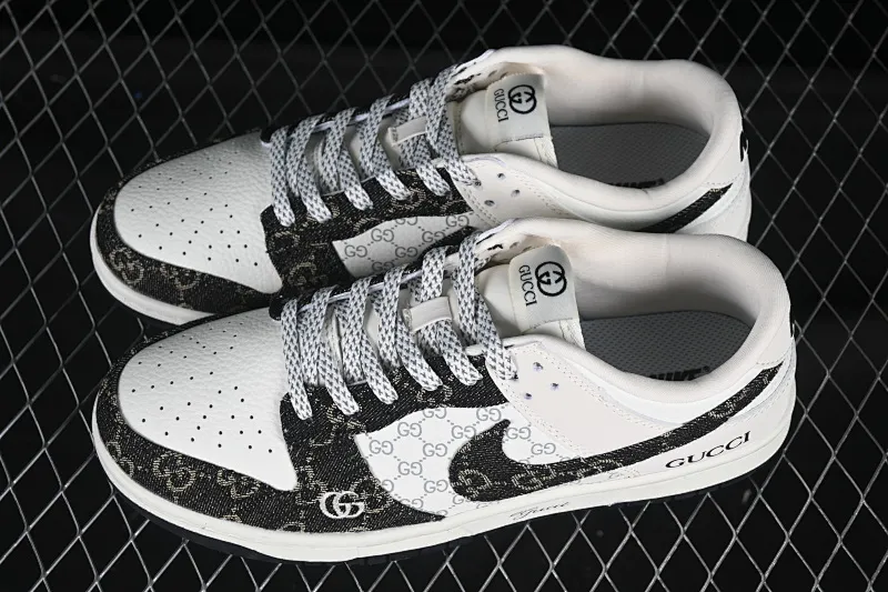 All categories Nk SB Dunk Series Nk SB Dunk Low High-end customized low-top sneakers Nike SB Dunk Low Gucci co-branded black denim Anniversary high-end customized low-top casual sneakers CH8311-286